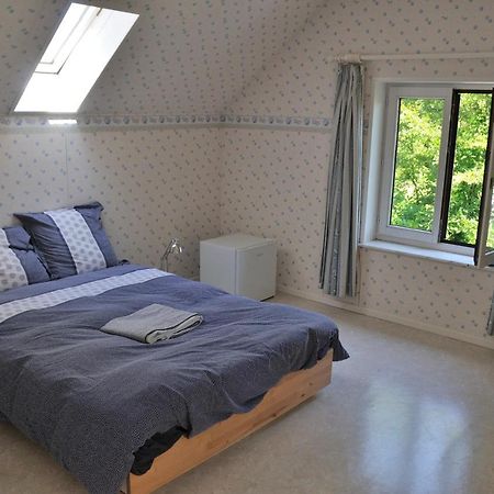 Suite Familiale Avec 2 Chambres Dans Une Villa - Quartier Vert Et Boise - 5 Kms De Намюр Екстериор снимка