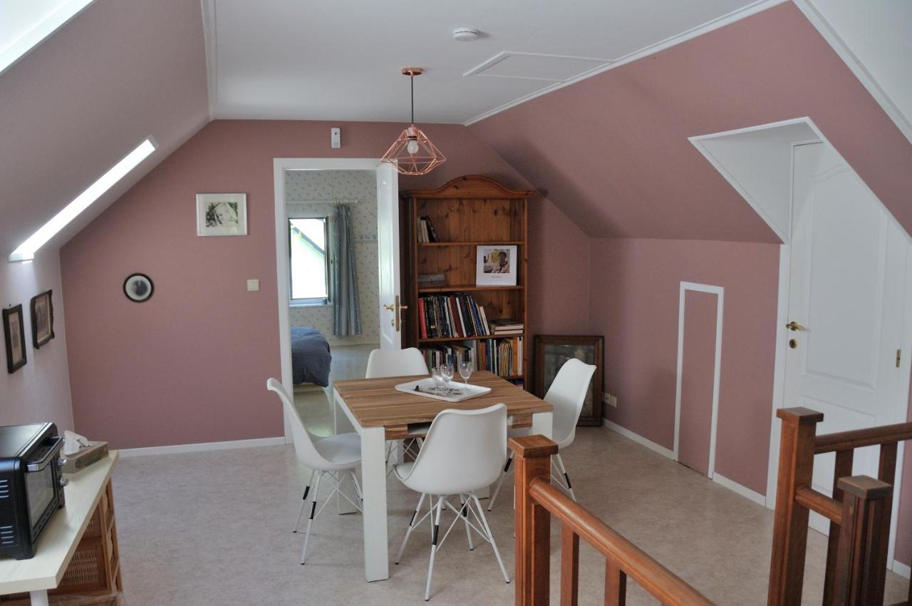 Suite Familiale Avec 2 Chambres Dans Une Villa - Quartier Vert Et Boise - 5 Kms De Намюр Екстериор снимка