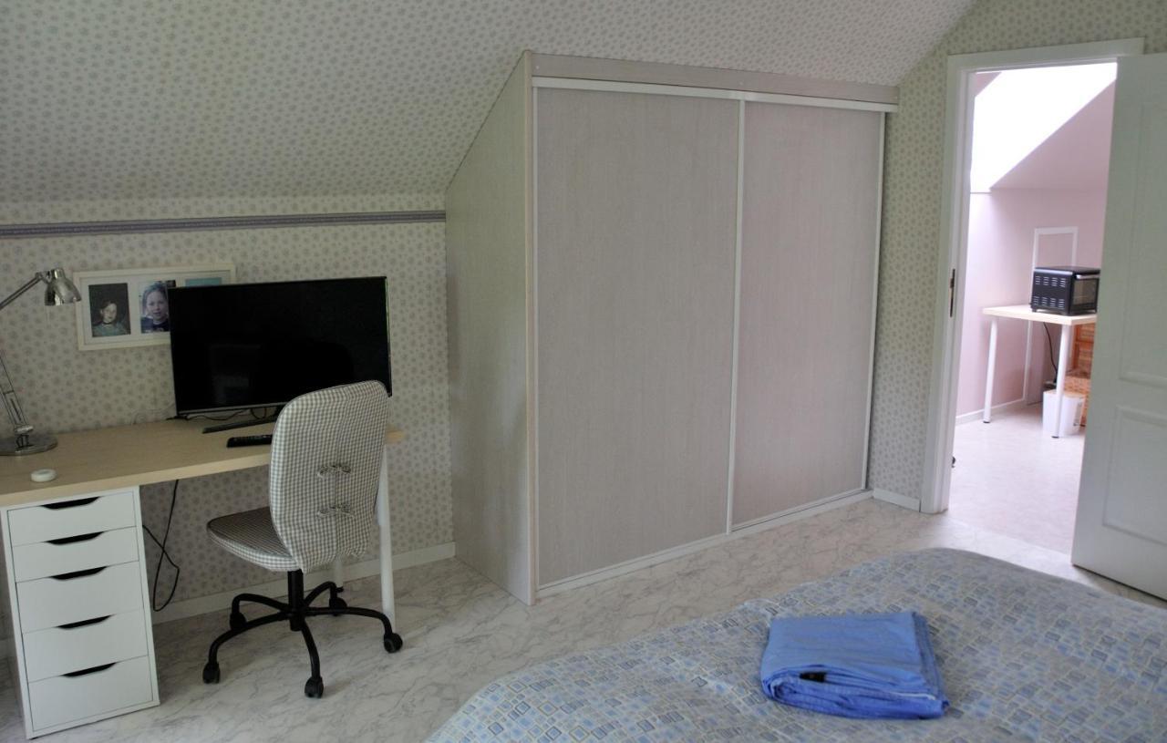 Suite Familiale Avec 2 Chambres Dans Une Villa - Quartier Vert Et Boise - 5 Kms De Намюр Екстериор снимка